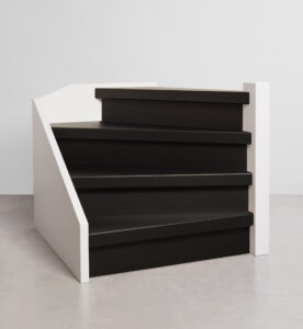 Traprenovatie met Deep Black overzettreden | Stairmaker